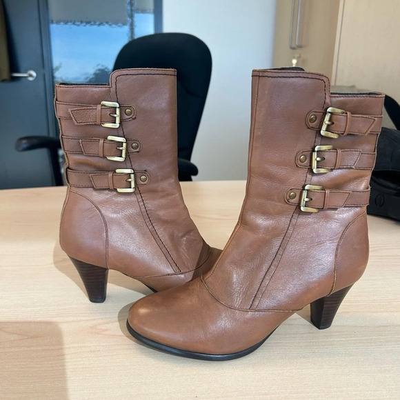 Arctica lined beautiful heeled boots size 7.5 new condition (worn under 5 times) - Picture 10 of 11